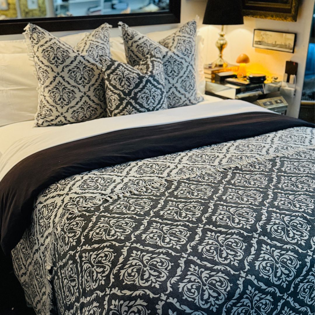 Baroque Black Bed Throw