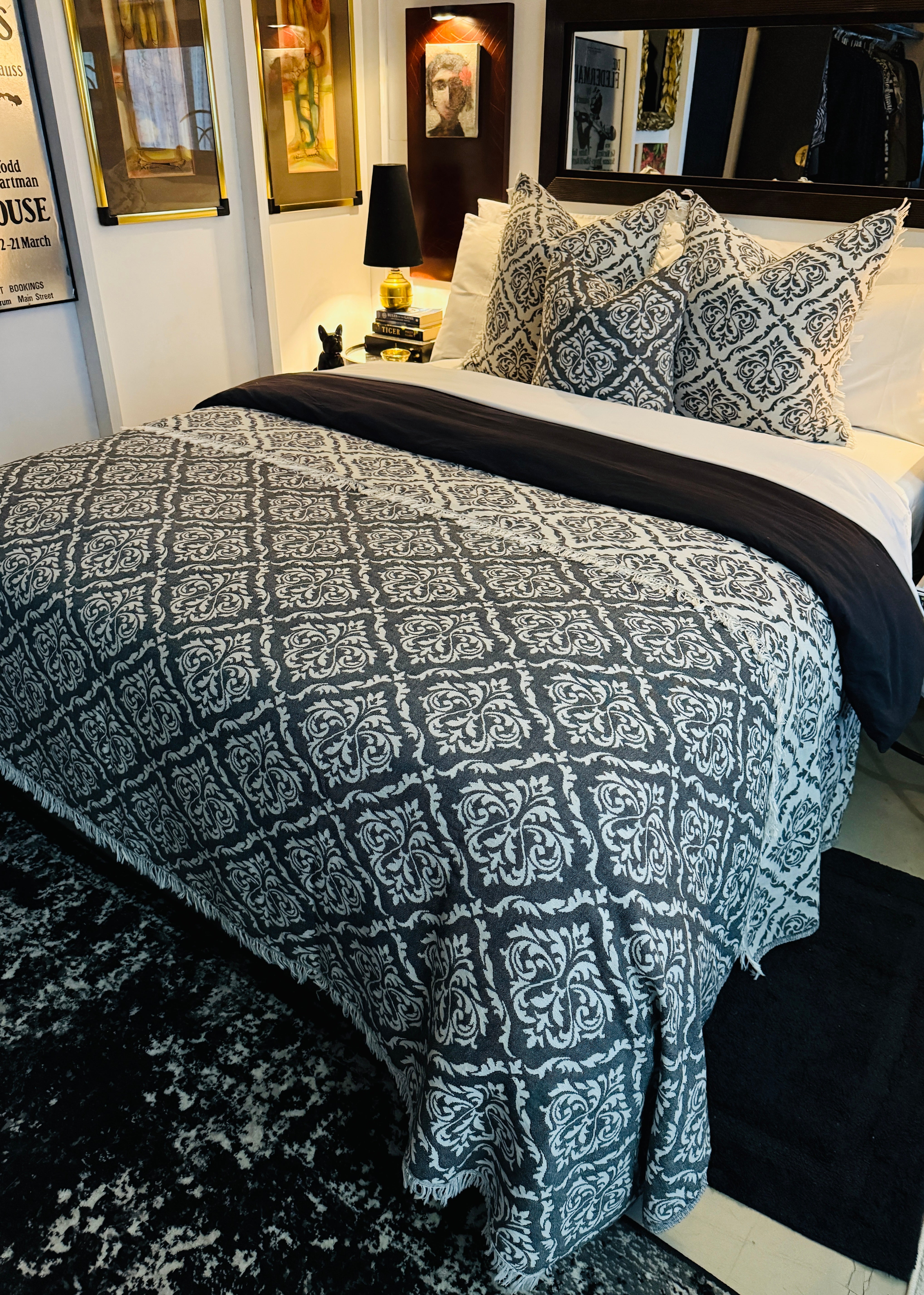 Baroque Black Bed Throw